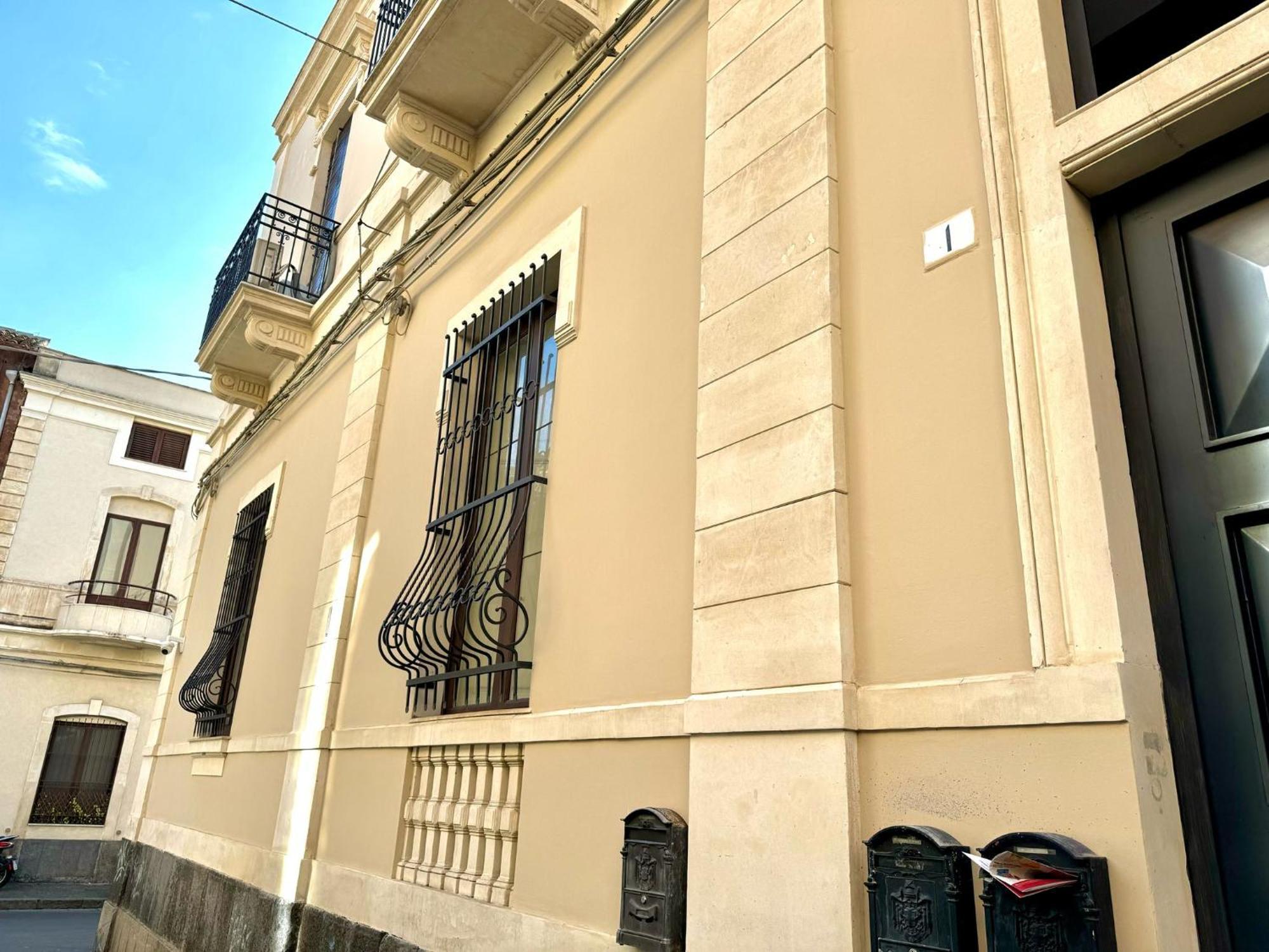 Cortile Nobile Luxury Suites Κατάνια Εξωτερικό φωτογραφία
